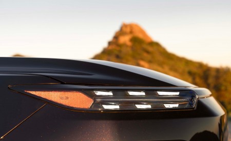 2027 Subaru Getaway Headlight Wallpaper 450x275 (14)