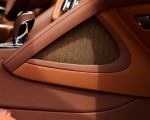 2026 Bentley Bentayga EWB Chalet Edition Interior Detail Wallpapers 150x120 (12)