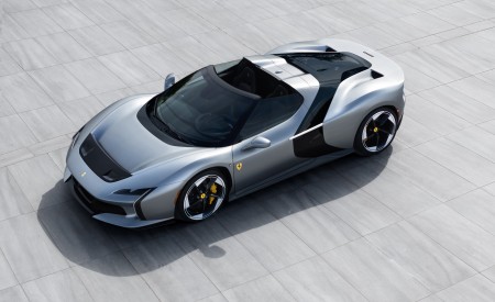 2026 Ferrari HC25 Front Three-Quarter Wallpaper 450x275 (2)