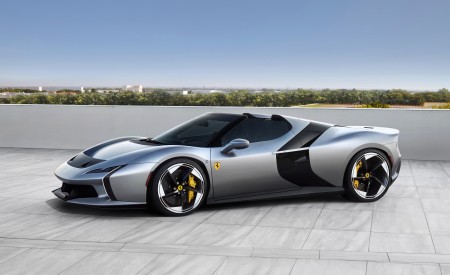 2026 Ferrari HC25 Front Three-Quarter Wallpaper 450x275 (7)
