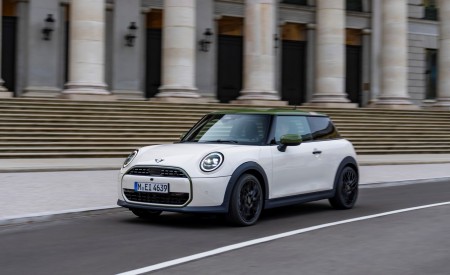 Download 2026 MINI Cooper S 3-Door Paul Smith Edition HD & 4K Wallpapers