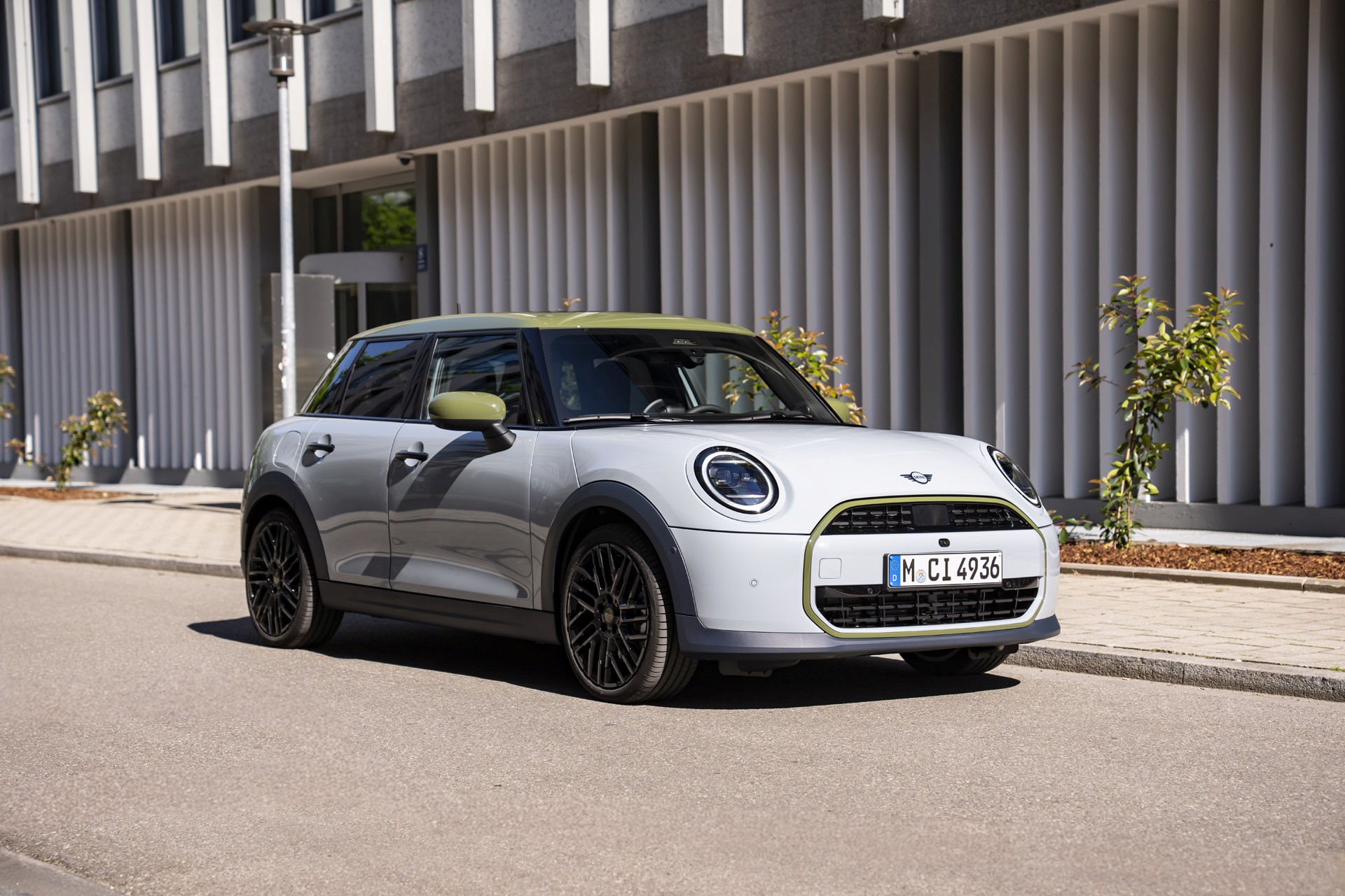 Download 2026 MINI Cooper S 5-Door Paul Smith Edition car wallpapers in HD and 4K for your desktop, phone or tablet.
