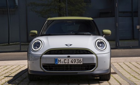 2026 MINI Cooper S 5-Door Paul Smith Edition Front Wallpaper 450x275 (24)