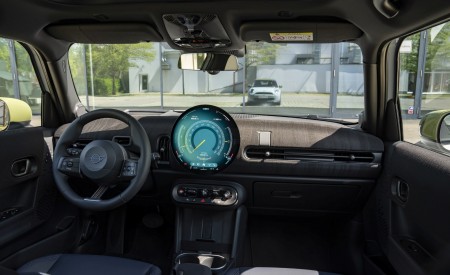 2026 MINI Cooper S 5-Door Paul Smith Edition Interior Cockpit Wallpaper 450x275 (34)