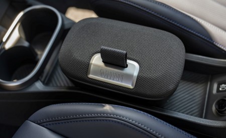 2026 MINI Cooper S 5-Door Paul Smith Edition Interior Detail Wallpaper 450x275 (36)
