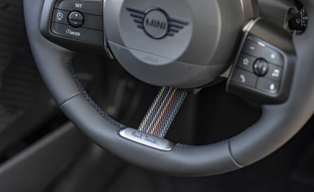 2026 MINI Cooper S 5-Door Paul Smith Edition Interior Steering Wheel Wallpaper 450x275 (37)