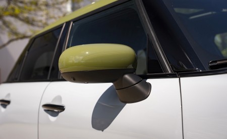 2026 MINI Cooper S 5-Door Paul Smith Edition Mirror Wallpaper 450x275 (29)
