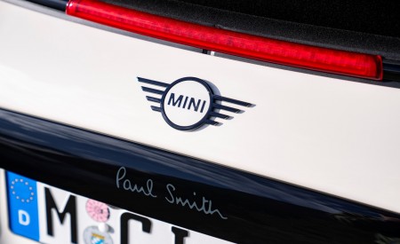 2026 MINI Cooper S Convertible Paul Smith Edition Badge Wallpaper 450x275 (47)