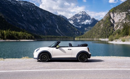 2026 MINI Cooper S Convertible Paul Smith Edition Side Wallpaper 450x275 (19)