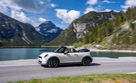 2026 MINI Cooper S Convertible Paul Smith Edition Side Wallpaper 450x275 (29)