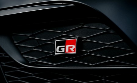 2026 Toyota GR Supra A90 Final Edition Badge Wallpaper 450x275 (47)