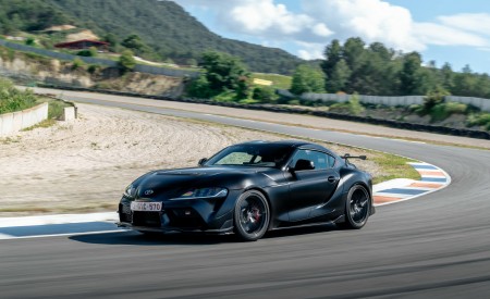 2026 Toyota GR Supra A90 Final Edition Front Three-Quarter Wallpaper 450x275 (15)