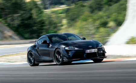 2026 Toyota GR Supra A90 Final Edition Front Three-Quarter Wallpaper 450x275 (8)