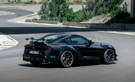 2026 Toyota GR Supra A90 Final Edition Rear Three-Quarter Wallpaper 450x275 (25)