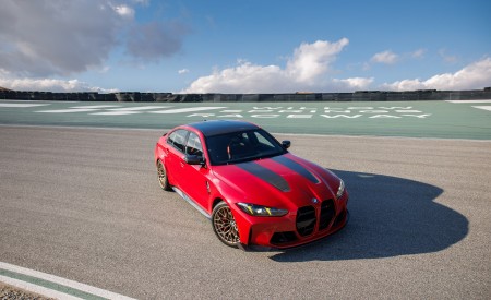 2027 BMW M3 CS Handschalter Front Three-Quarter Wallpapers 450x275 (18)