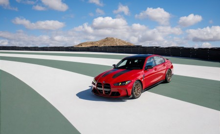 2027 BMW M3 CS Handschalter Front Three-Quarter Wallpapers 450x275 (20)