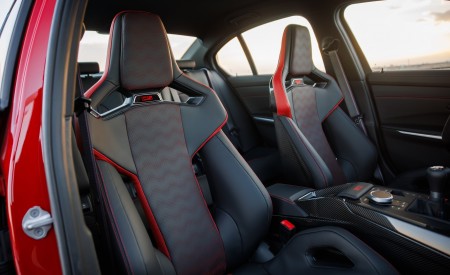 2027 BMW M3 CS Handschalter Interior Front Seats Wallpapers 450x275 (58)