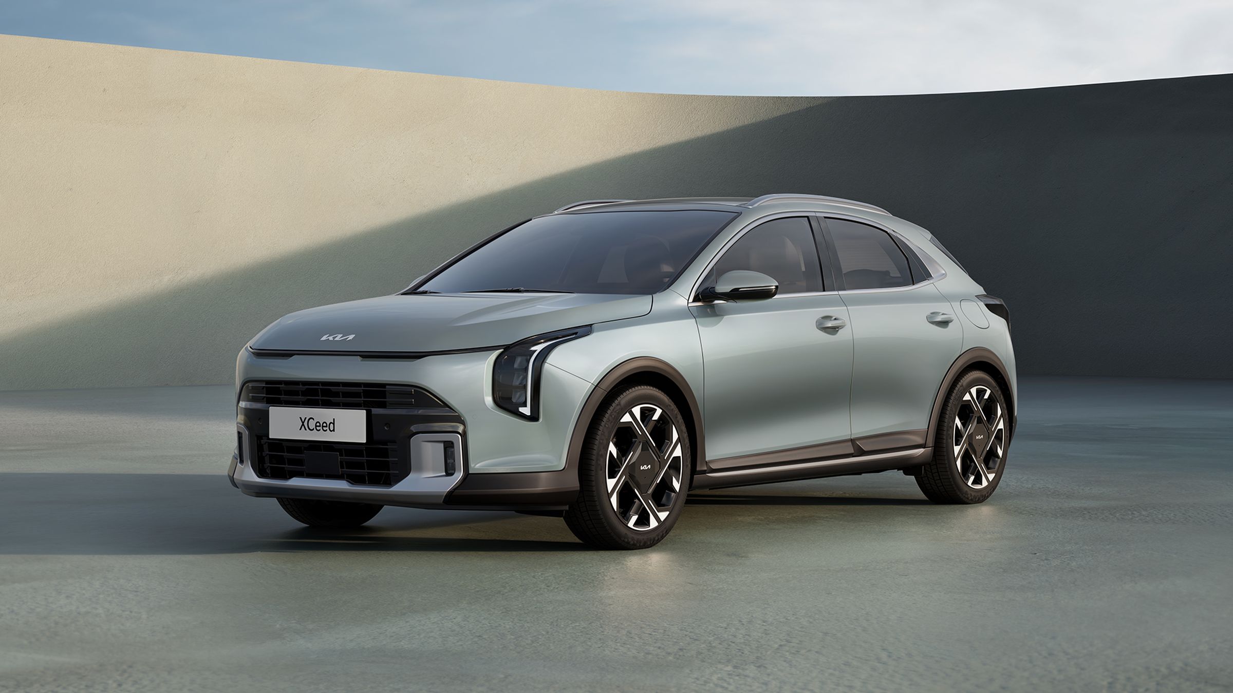 Download 2027 Kia XCeed car wallpapers in HD and 4K for your desktop, phone or tablet.