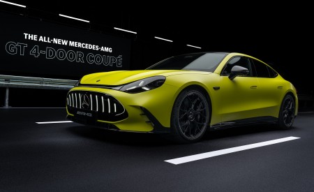 2027 Mercedes-AMG GT 4-Door Coupe Front Three-Quarter Wallpapers 450x275 (5)