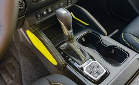 2027 Nissan Frontier Sport Edition Automatic Gear Shifters Wallpaper 450x275 (27)