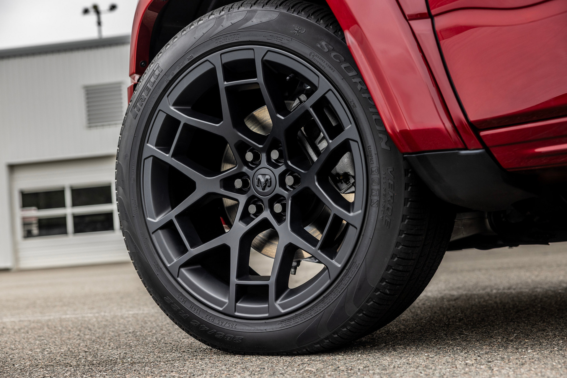 2027 Ram 1500 Rumble Bee 392 Wheel Wallpapers (6)