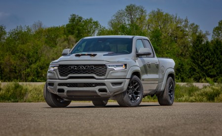 2027 Ram 1500 Rumble Bee Front Three-Quarter Wallpapers 450x275 (3)