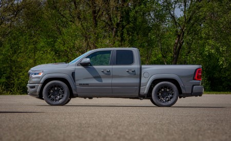 2027 Ram 1500 Rumble Bee Side Wallpapers 450x275 (6)