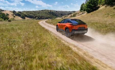 2027 Subaru Uncharted Rear Wallpaper 450x275 (13)