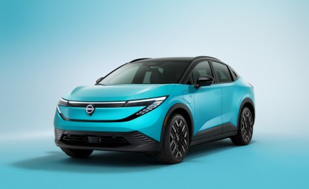 2026 Nissan Leaf Front Three-Quarter Wallpaper 450x275 (39)
