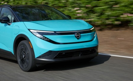 2026 Nissan Leaf Front Wallpaper 450x275 (14)