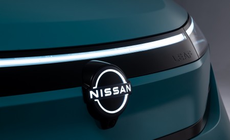 2026 Nissan Leaf Grille Wallpaper 450x275 (52)
