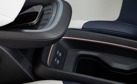 2026 Nissan Leaf Interior Detail Wallpaper 450x275 (77)