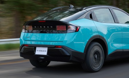 2026 Nissan Leaf Rear Wallpaper 450x275 (17)