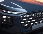 2027 Audi Q7 Headlight HD Wallpaper 150x120 (26)