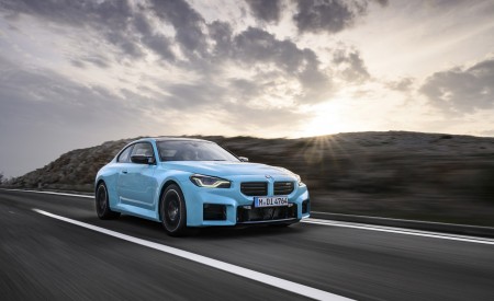 2027 BMW M2 with M xDrive Front Three-Quarter Wallpaper 450x275 (35)
