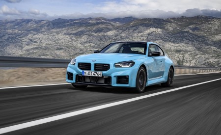 2027 BMW M2 with M xDrive Front Three-Quarter Wallpaper 450x275 (8)