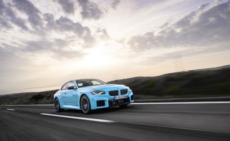2027 BMW M2 with M xDrive Front Three-Quarter Wallpaper 450x275 (40)