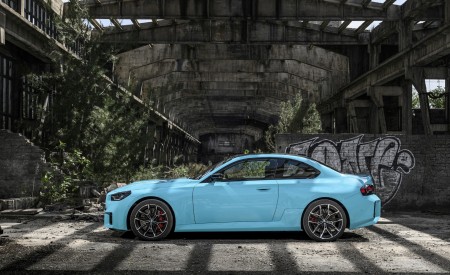 2027 BMW M2 with M xDrive Side Wallpaper 450x275 (87)