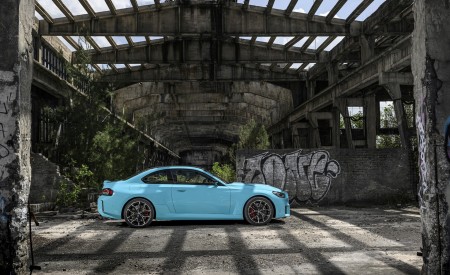 2027 BMW M2 with M xDrive Side Wallpaper 450x275 (88)