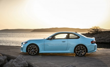 2027 BMW M2 with M xDrive Side Wallpaper 450x275 (72)