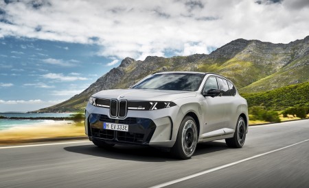 Download 2027 BMW X5 M60e xDrive HD & 4K Wallpapers