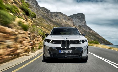 2027 BMW X5 M60e xDrive Front Wallpaper 450x275 (2)