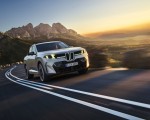 2027 BMW X5 M60e xDrive Front HD Wallpaper 150x120 (31)