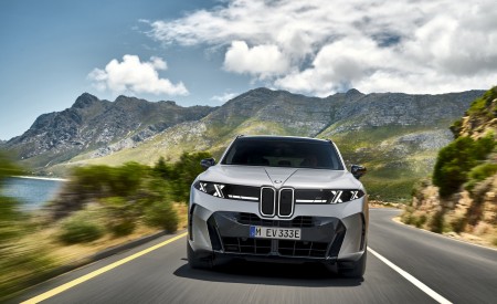 2027 BMW X5 M60e xDrive Front Wallpaper 450x275 (3)