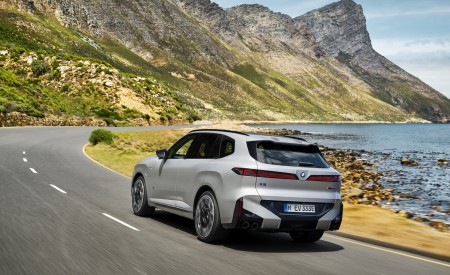 2027 BMW X5 M60e xDrive Rear Three-Quarter Wallpaper 450x275 (5)