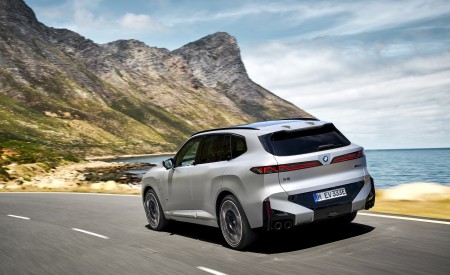 2027 BMW X5 M60e xDrive Rear Three-Quarter Wallpaper 450x275 (6)