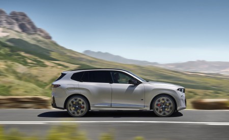 2027 BMW X5 M60e xDrive Side Wallpaper 450x275 (19)