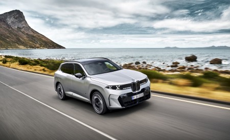 2027 BMW X5 M60e xDrive Top Wallpaper 450x275 (22)