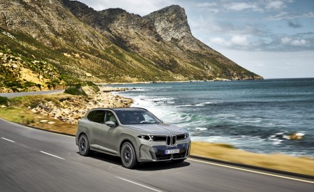2027 BMW iX5 60 xDrive Front Three-Quarter Wallpaper 450x275 (10)