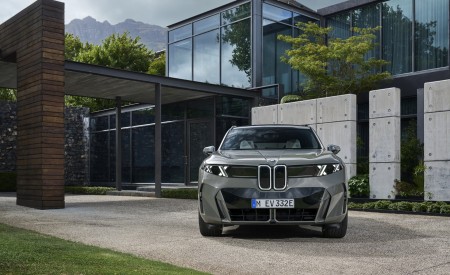 2027 BMW iX5 60 xDrive Front Wallpaper 450x275 (45)